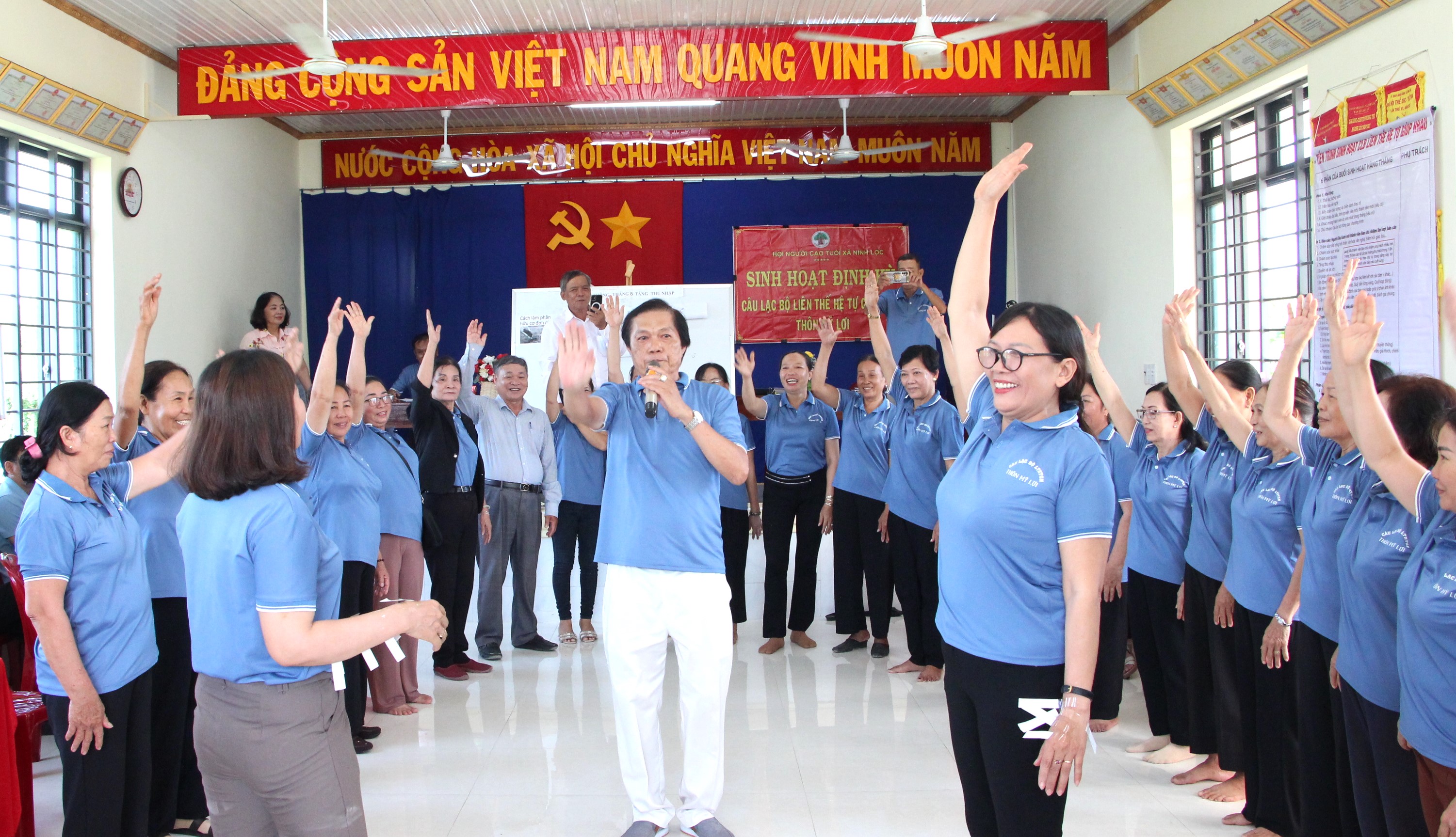 Phấn đấu đến năm 2035, thành lập mới ít nhất 150 câu lạc bộ liên thế hệ tự giúp nhau
